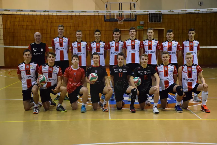 AKS RESOVIA RZESZÓW 2016/2017 - KADECI MŁODSI '01. GIMNAZJUM SPORTOWE - KLASA III