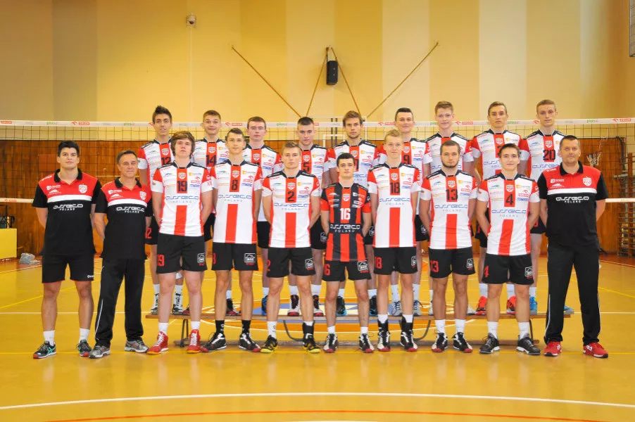 AKS RESOVIA RZESZÓW 2014/15 - JUNIORZY '96, '97. SMS V LO RZESZÓW - KLASA III MS, II MS