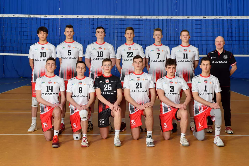 AKS RESOVIA RZESZÓW 2020/21 - KADECI SMS V LO RZESZÓW KLASA II MS