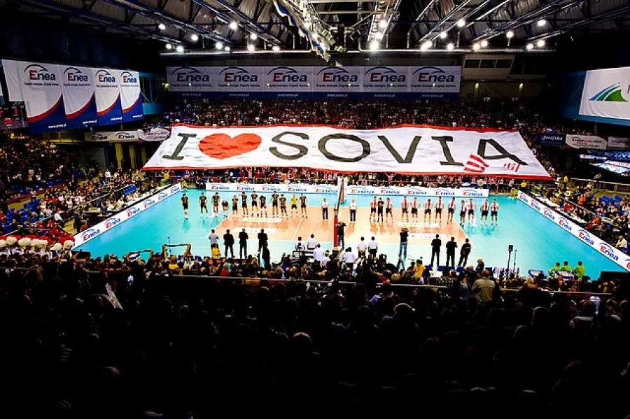 Przed naszą drużyną seniorską ćwierćfinałowy hit. Asseco Resovia - PGE Skra