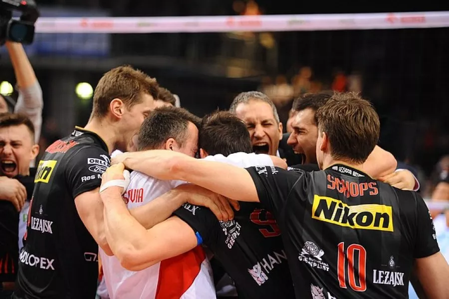 Horror na Podpromiu! Po niesamowitym boju po raz drugi pokonujemy PGE Skrę i prowadzimy w serii play-off 2:0!