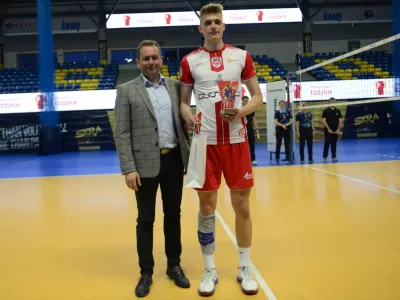 Komplet zwycięstw w świetnym stylu i awans do TOP8 w Polsce naszych Juniorów.