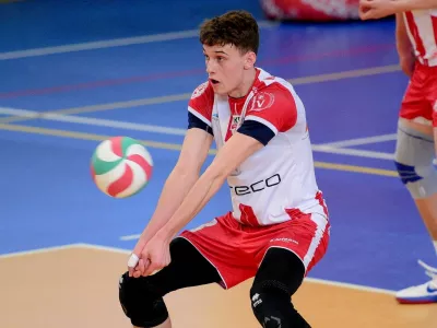 Komplet zwycięstw w świetnym stylu i awans do TOP8 w Polsce naszych Juniorów.