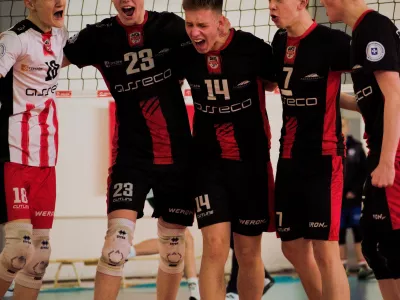 MŁODZICY BRĄZOWYMI MEDALISTAMI MISTRZOSTW POLSKI MŁODZICY BRĄZOWYMI MEDALISTAMI MISTRZOSTW POLSKI