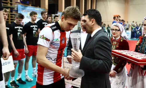O początkach swojej przygody z siatkówką i najbliższej przyszłości -wywiad z Szymonem Pałką kapitem Młodej Asseco Resovii.