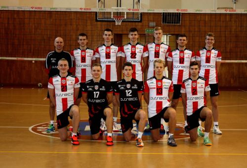 AKS RESOVIA RZESZÓW 2015/2016 - JUNIORZY MŁODSI '98. SMS V LO RZESZÓW - KLASA II MS