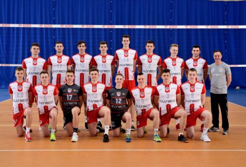 AKS RESOVIA RZESZÓW 2018/19 - JUNIORZY '00 SMS V LO RZESZÓW KLASA III MS